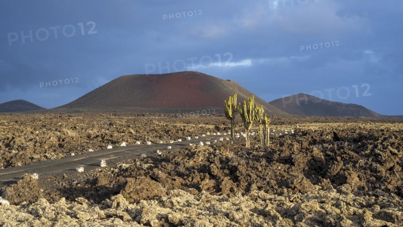 Caldera Colorada, Parque Natural de Los Volcanes, Masdache, Lanzarote, Canary Islands, Spain, Europe