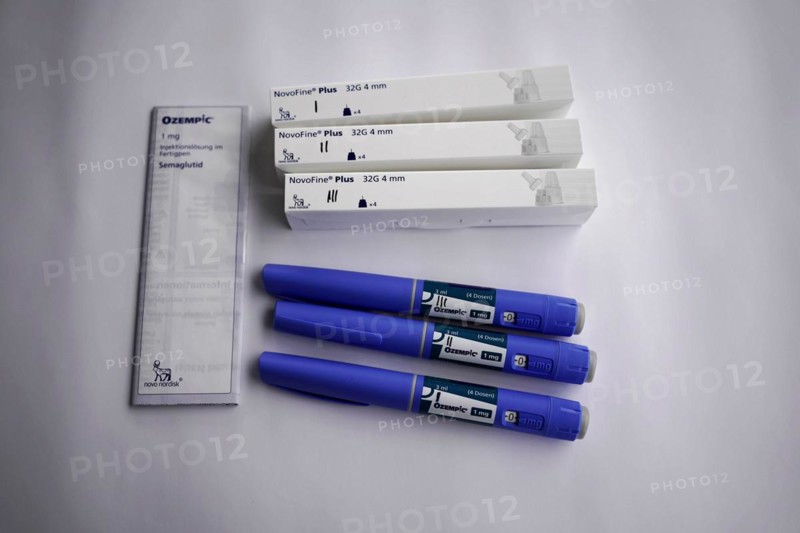 Ozempic injection pens and needle packs spread out, for diabetes 2 patients, Stuttgart, Baden-Wuerttemberg, Germany, Europe