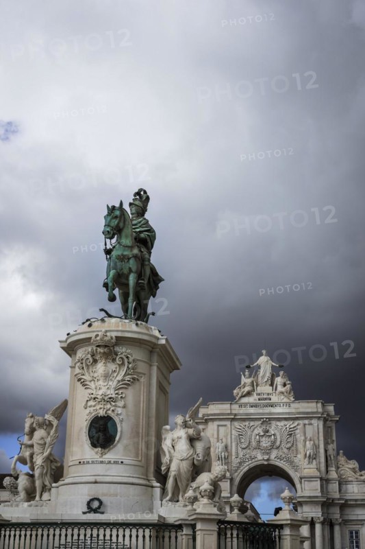 Dom Jose with the Arco da rua Augusta, equestrian monument, arch, triumphal arch, monument, old town, centre, historical, attraction, city view, city centre, city trip, travel, holiday, sight, landmark, building, history, city history, capital, Praca do Comercio, Lisbon, Portugal, Europe