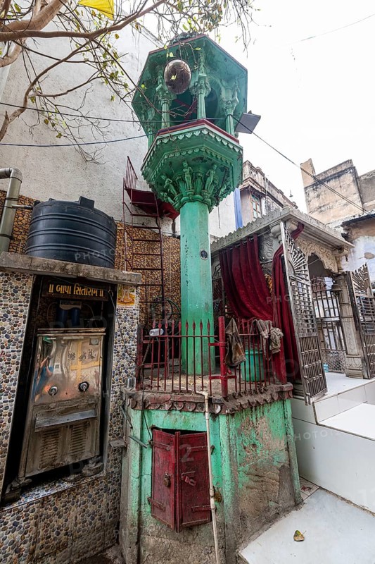 Old pidgeon feeding place, Unesco site, Ahmedabad, Gujarat, India, Asia