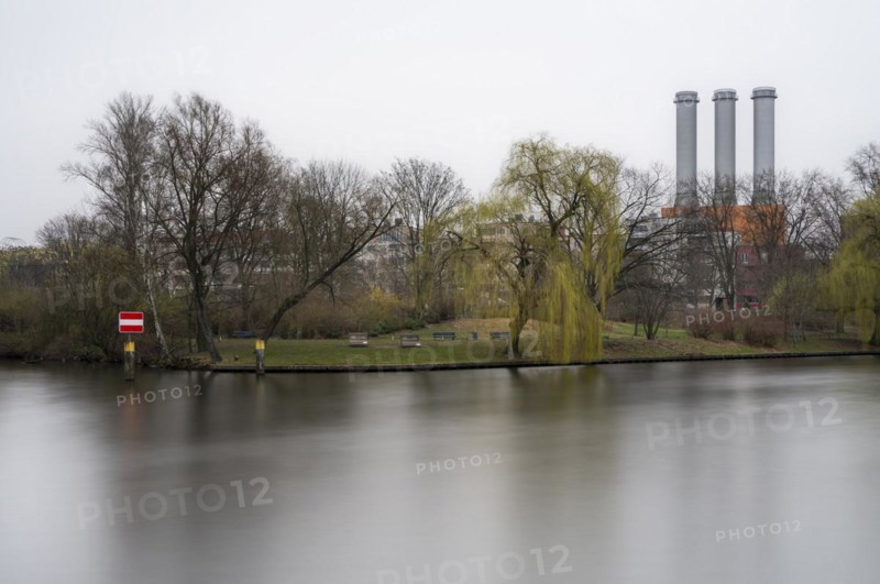 Long exposure, the Spree at Charlottenburger Ufer, Berlin, Germany, Europe