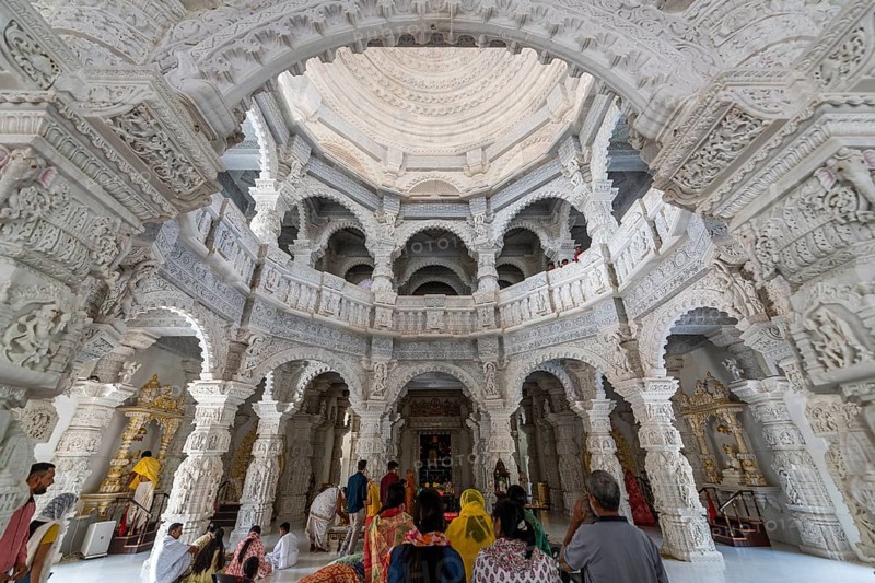 Marble build Dharamshala Manilaxmi Tirth Jain temple, Gujarat, India, Asia