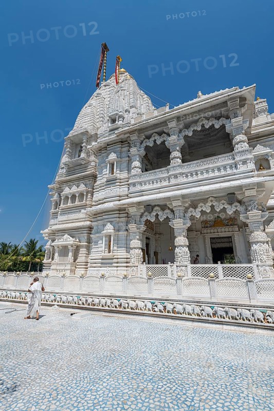 Marble build Dharamshala Manilaxmi Tirth Jain temple, Gujarat, India, Asia