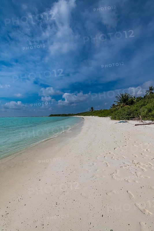 White sand beach, Parli 1 island, Lakshadweep archipelago, Union territory of India