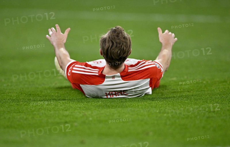Harry Kane FC Bayern Munich FCB (09) disappointed about missed chance, gesture gesture Champions League, CL, Allianz Arena, Munich, Bayern, Germany, Europe