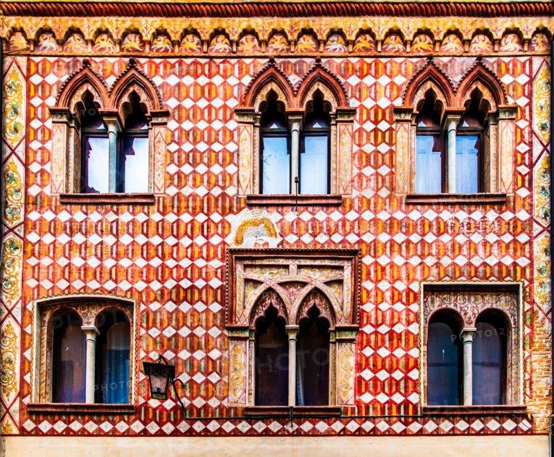 Corso Vittorio Emanuele II, old town centre with magnificent aristocratic palaces and Venetian-style arcades, Pordenone, Friuli, Italy, Pordenone, Friuli, Italy, Europe