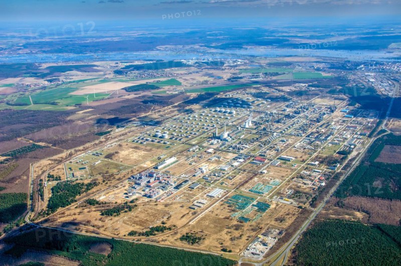 PCK Raffinerie Schwedt, aerial view, refinery, oil refining, Brandenburg, Uckermark, Oder, Schwedt, Germany, Europe