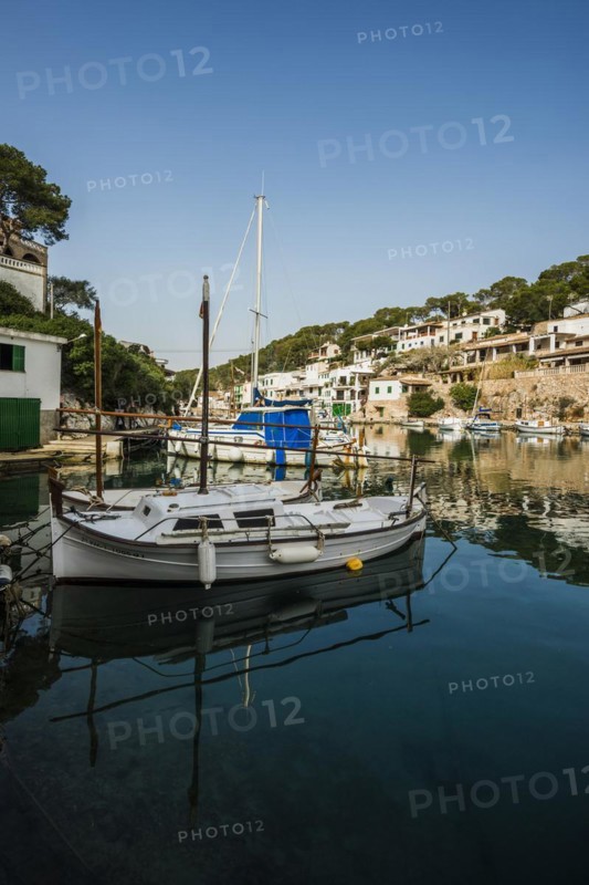Bay with fishing boats and harbour, Cala Figuera, Majorca, Balearic Islands, Spain, Europe