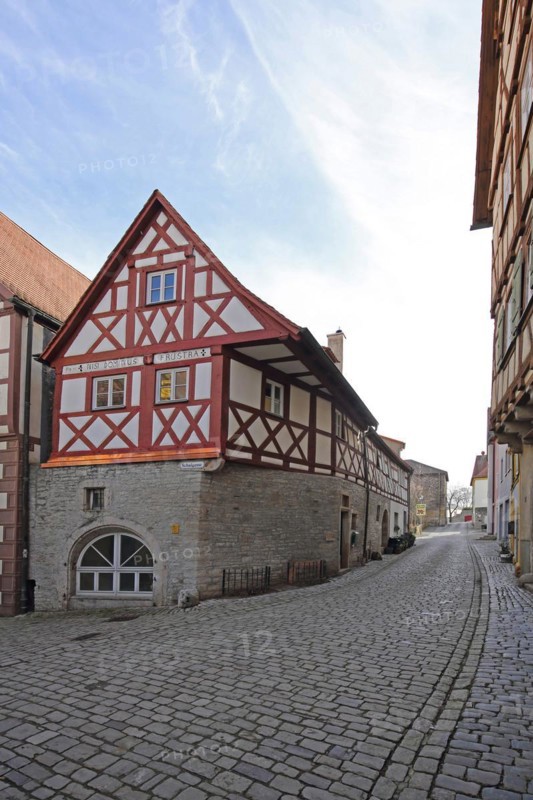 Half-timbered house built in 1559, corner house, Pfarrgasse, Marktbreit, Lower Franconia, Franconia, Bavaria, Germany, Europe