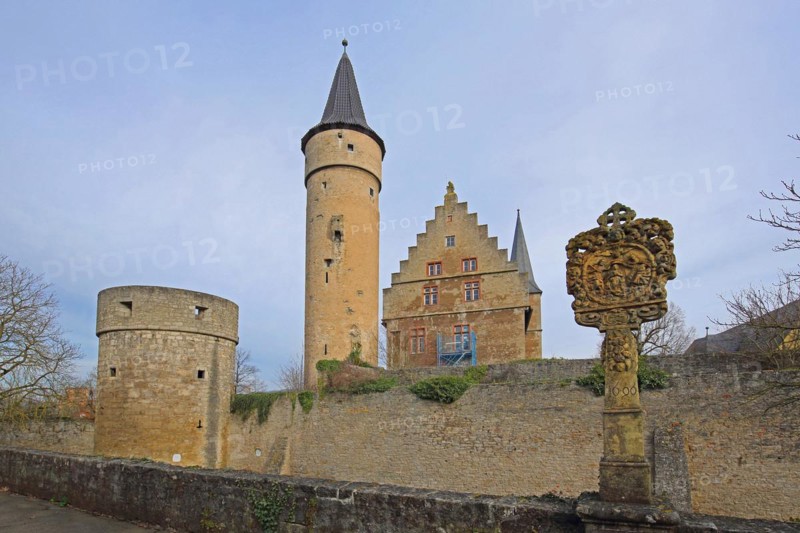 Palatium with Nikolausturm and Dicker Turm, historic town fortifications with wayside shrine, town wall, Ochsenfurt, Lower Franconia, Franconia, Bavaria, Germany, Europe