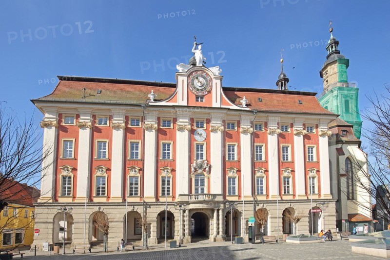 Baroque town hall built in 1717 Landmark and St Kilian's Church, market square, Bad Windsheim, Middle Franconia, Franconia, Bavaria, Germany, Europe