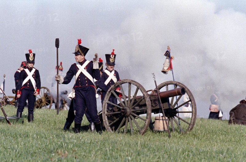 Actors in historical uniforms re-enact the battle in historical battle scenes on the 185th anniversary of the Battle of Leipzig in 1813, Leipzig, 17 October 1998