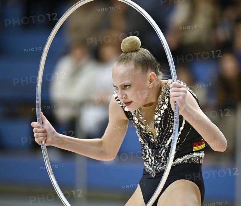 Alina Ott (GER), action, hoops, rhythmic gymnastics, RSG, Schmiden International 2024, Fellbach, Baden-Wuerttemberg, Germany, Europe