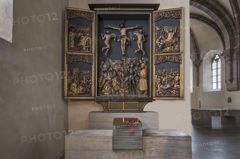 Glass tabernacle and the cross altar from 1517 in St Clare's Church, Koenigstrasse 66, Nuremberg, Middle Franconia, Bavaria, Germany, Europe