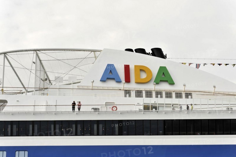AIDAluna, cruise ship, year of construction 2009, 251, 89m long, part of an AIDA cruise ship with coloured logo and people, Hamburg, Hanseatic City of Hamburg, Germany, Europe