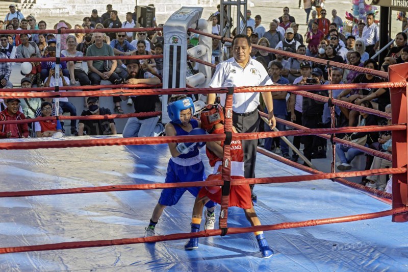 Oaxaca, Mexico, Youth boxing match in the zocalo, Central America