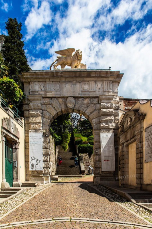 Arco Bollani by Andrea Palladio, 16th century, Udine, most important historical city of Friuli, Italy, Udine, Friuli, Italy, Europe