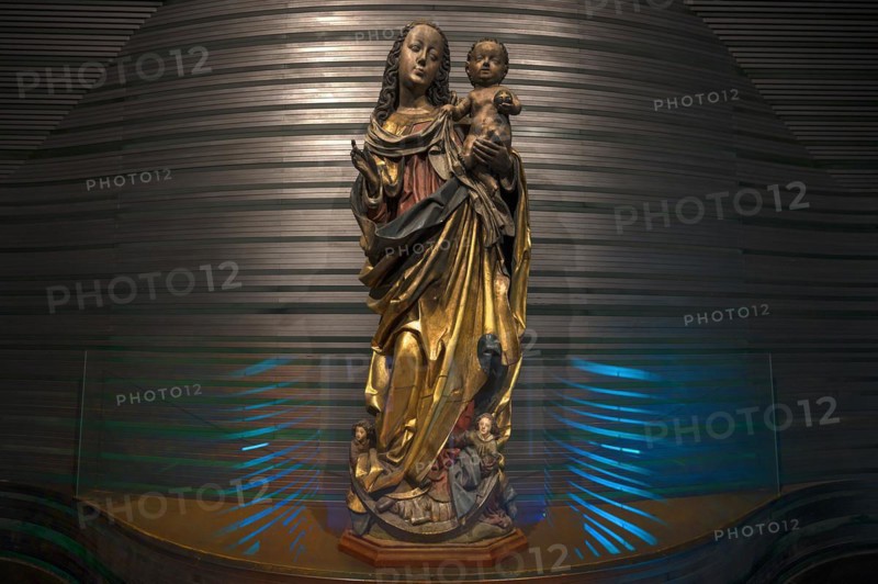 Sculpture of the Virgin and Child from around 1480, Marian Chapel of St Clare's Church, Koenigstrasse 66, Nuremberg, Middle Franconia, Bavaria, Germany, Europe
