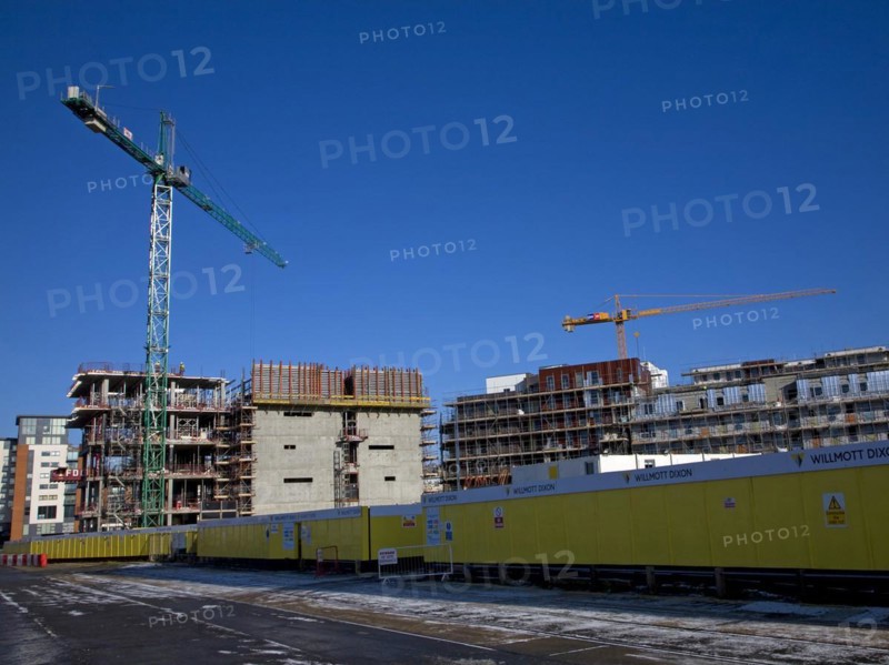 Construction site cranes for student accommodation, Wet Dock, Ipswich, Suffolk, England, UK