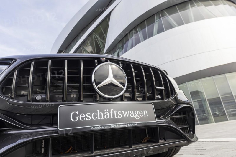 Mercedes company car, radiator grille and Mercedes star on a modern vehicle, in the background the Mercedes-Benz Museum, Baden-Wuerttemberg, Germany, Europe