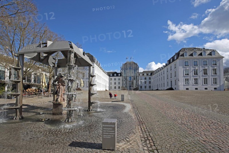 Baroque palace with fountain house, palace fountain, Saarbruecken, Saarland, Germany, Europe