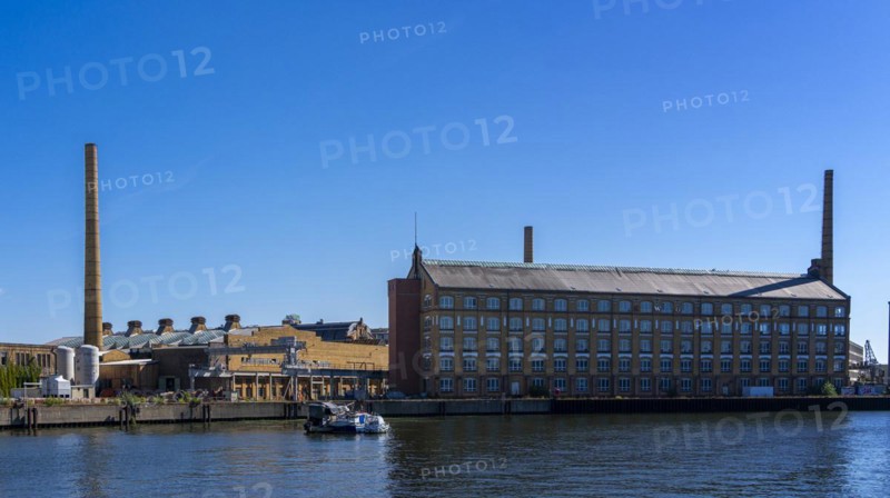 Industrial and factory site on the Spree, luminaire factory, Berlin-Oberschoeneweide, Berlin, Germany, Europe