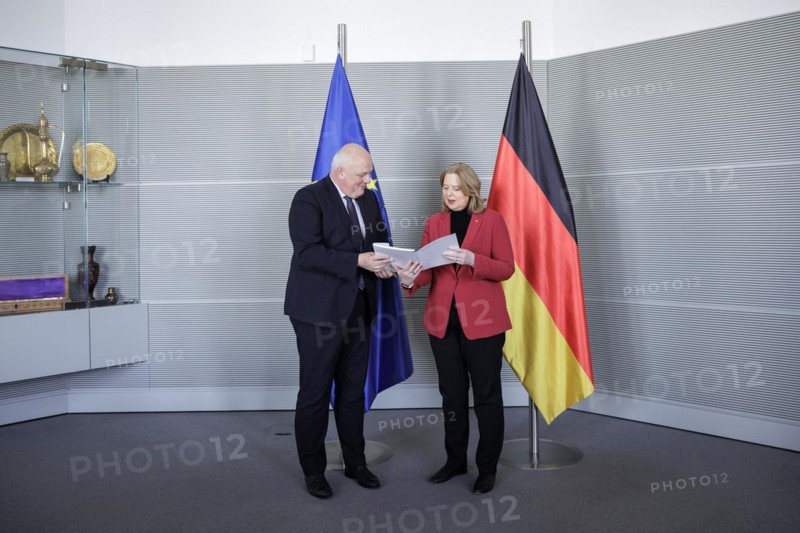 (R-L) Bundestag President Baerbel Bas, SPD, MdB, receives the 32nd activity report of the Federal Commissioner for Data Protection and Freedom of Information, Ulrich Kelber. Berlin, 20 March 2024