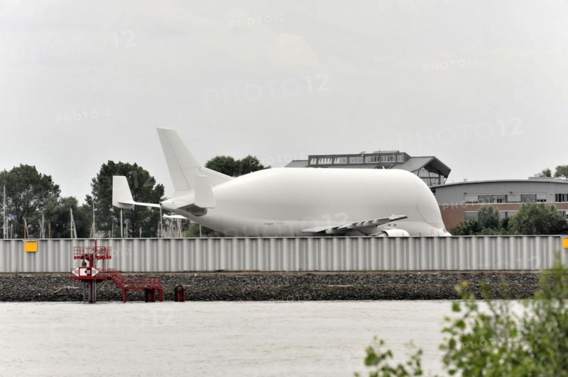 Beluga, Airbus, A300-600, aeroplane, transport aircraft, large aircraft fuselage without wings behind a fence in an industrial storage area, Hamburg, Hanseatic City of Hamburg, Germany, Europe