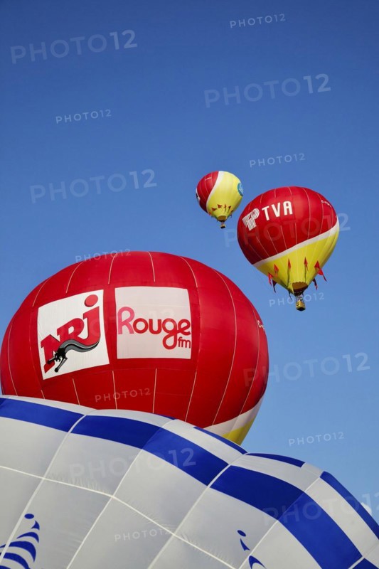 Hot-air balloons, Ballooning Festival, Saint-Jean-sur-Richelieu, Quebec Province, Canada, North America