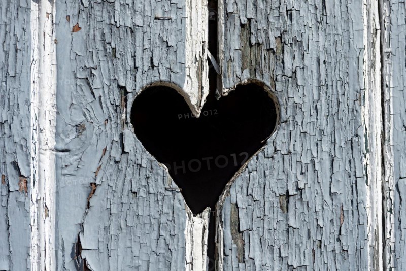 Wooden door with heart, stable door, light-coloured lacquer, weathered, old farmhouse, idyllic, romantic, Nidda, Vogelsberg, Wetterau, Hesse, Germany, Europe