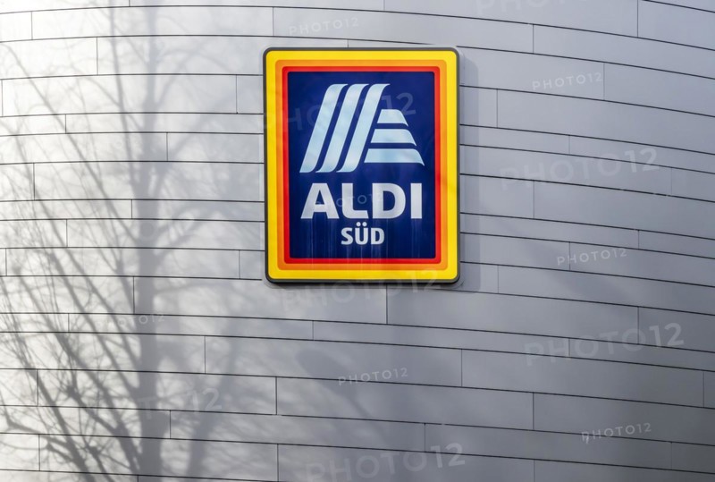 Discounter Aldi. Logo on the facade of a shop in Stuttgart, Baden-Wuerttemberg, Germany, Europe