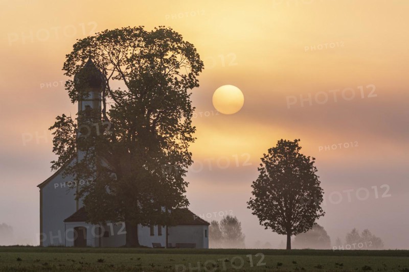 Church at sunrise, fog, sun, backlight, Raisting, Alpine foothills, Bavaria, Germany, Europe