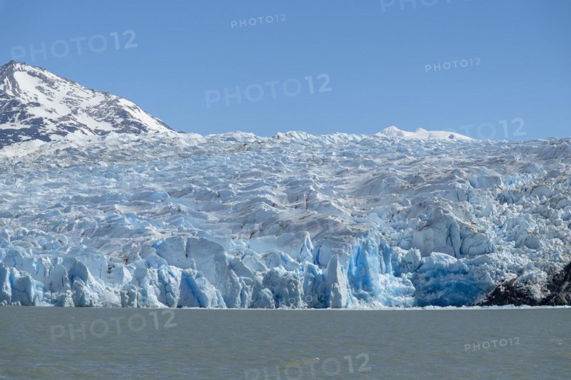 Glacier, Lago Grey, Torres del Paine National Park, Parque Nacional Torres del Paine, Cordillera del Paine, Towers of the Blue Sky, Region de Magallanes y de la Antartica Chilena, Ultima Esperanza Province, UNESCO Biosphere Reserve, Patagonia, End of the World, Chile, South America
