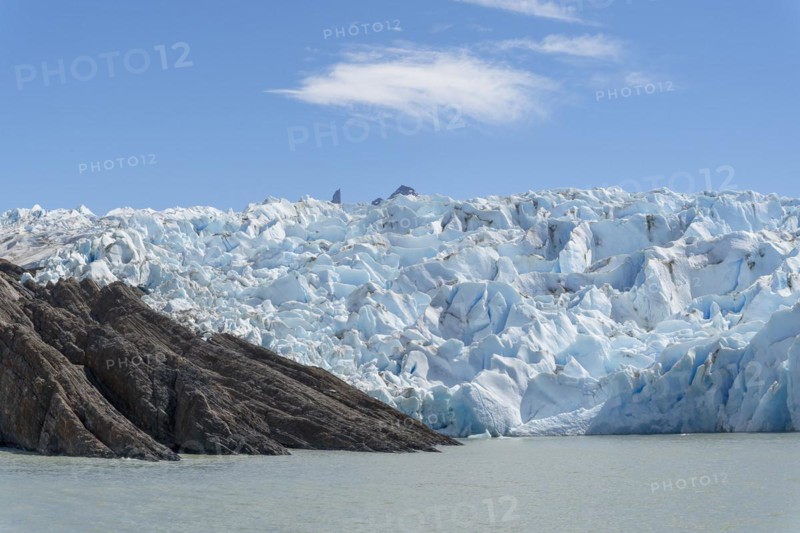 Glacier, Lago Grey, Torres del Paine National Park, Parque Nacional Torres del Paine, Cordillera del Paine, Towers of the Blue Sky, Region de Magallanes y de la Antartica Chilena, Ultima Esperanza Province, UNESCO Biosphere Reserve, Patagonia, End of the World, Chile, South America