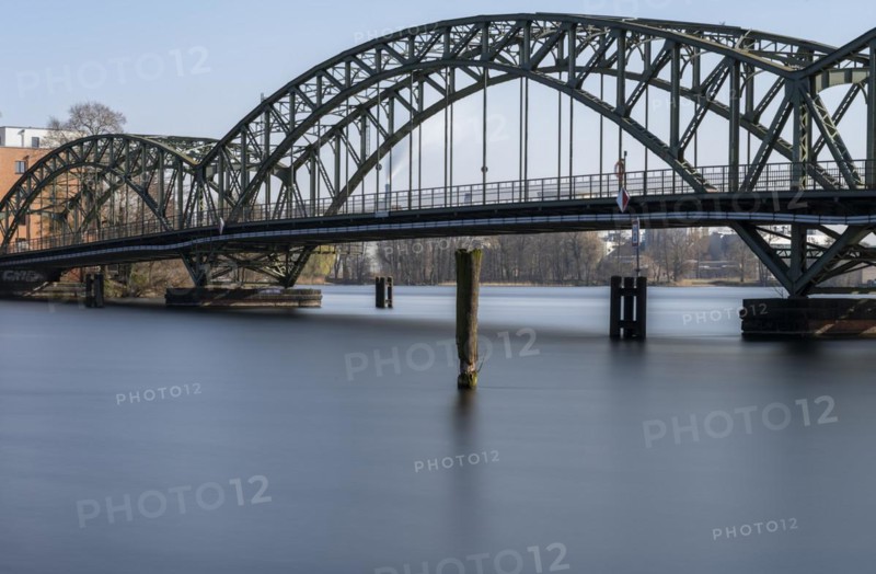 Long exposure, the Havel at the Eiswerder Bridge in Berlin-Spandau, Germany, Europe