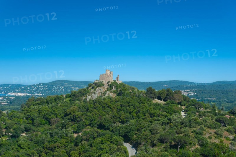 Landscape with the castle of Grimaud, in the background the hills of the Massif des Maures, Grimaud-Village, Var, Provence-Alpes-Cote d'Azur, France, Europe