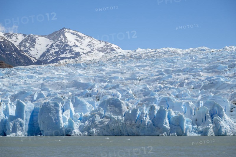 Glacier, Lago Grey, Torres del Paine National Park, Parque Nacional Torres del Paine, Cordillera del Paine, Towers of the Blue Sky, Region de Magallanes y de la Antartica Chilena, Ultima Esperanza Province, UNESCO Biosphere Reserve, Patagonia, End of the World, Chile, South America