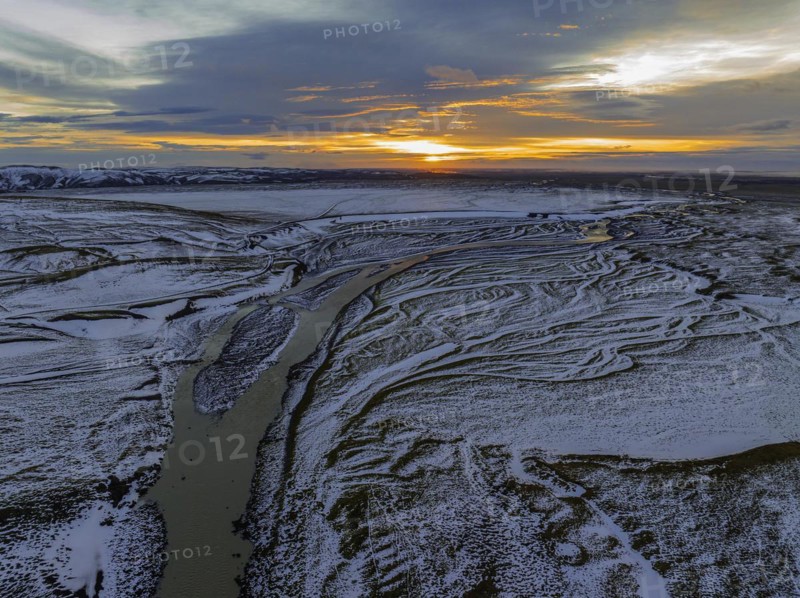 Overgrown river landscape, onset of winter, sunset, Fjallabak Nature Reserve, drone shot, Sudurland, Iceland, Europe