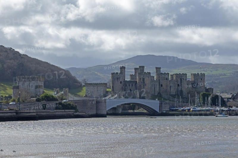 Castle, bridge, River Conwy, Conwy, Wales, Great Britain