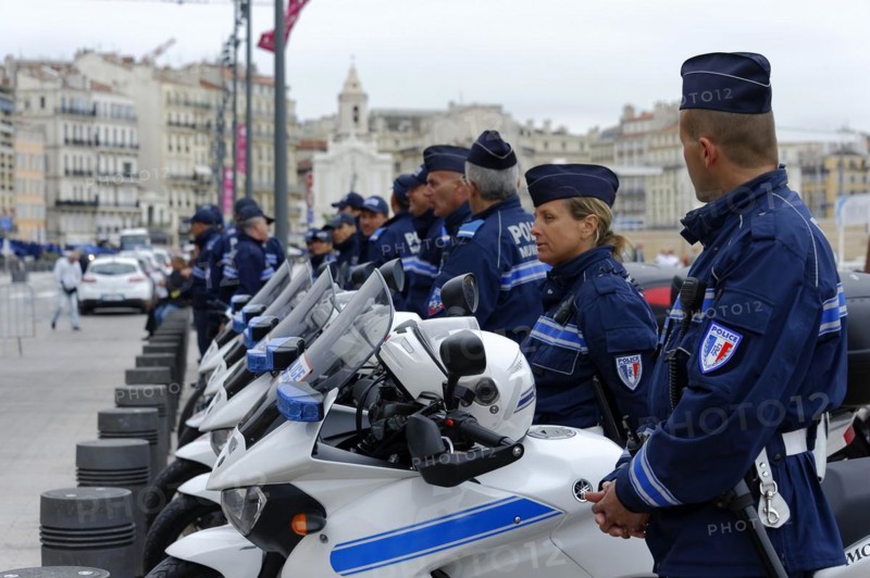 Marseille city hall, motorbike police stand next to their motorbikes and watch over security, Marseille, Departement Bouches-du-Rhone, Region Provence-Alpes-Cote d'Azur, France, Europe