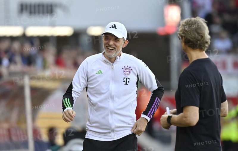 Coach Thomas Tuchel FC Bayern Muenchen FCB with press officer Dieter Nickles, Adidas, Deutsche Telekom, logo, smiles, Voith-Arena, Heidenheim, Baden-Wuerttemberg, Germany, Europe
