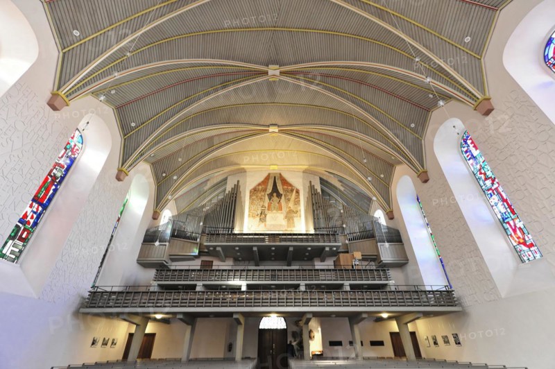 Speyer Cathedral, interior view of a church with a view of the organ, the gallery and the ceiling fresco, Speyer Cathedral, Unesco World Heritage Site, foundation stone laid around 1030, Speyer, Rhineland-Palatinate, Germany, Europe