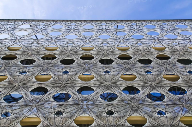 Reutlingen University, Reutlingen University, Texoversum, German University Building Award 2024 for TEXOVERSUM, modern architecture, facade made of carbon and glass fibres, mesh, innovative, identity-creating, unique facade, campus, place of learning, special, extraordinary new building for textile courses, light, airy, airy, holes, detail, architectural eye-catcher, Reutlingen, Baden-Wuerttemberg, Germany, Europe