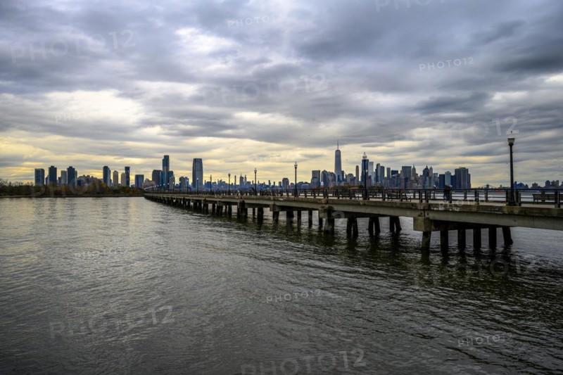 Views on New York Harbor, Manhattan and Statue of Liberty from the Liberty State Park, Jersey City, NJ, USA, USA, North America