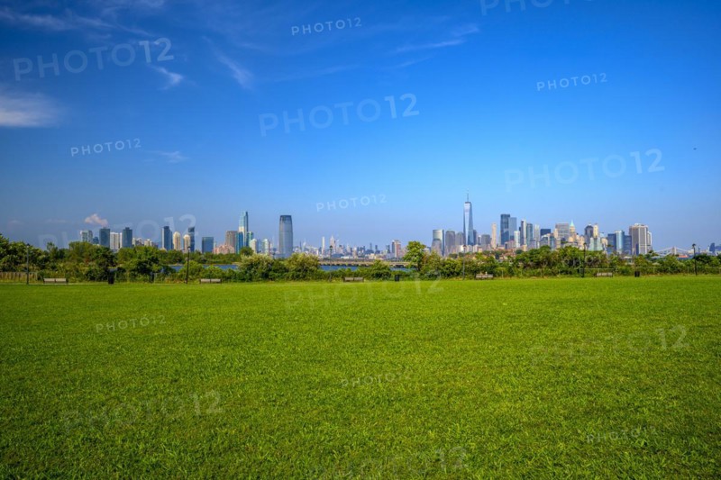 Views on New York Harbor, Manhattan and Statue of Liberty from the Liberty State Park, Jersey City, NJ, USA, USA, North America