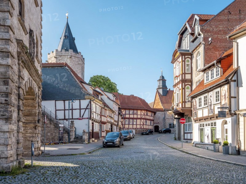 Street with cobblestones in the historic old town, half-timbered houses at the Frauentor, Muehlhausen, Thuringia, Germany, Europe