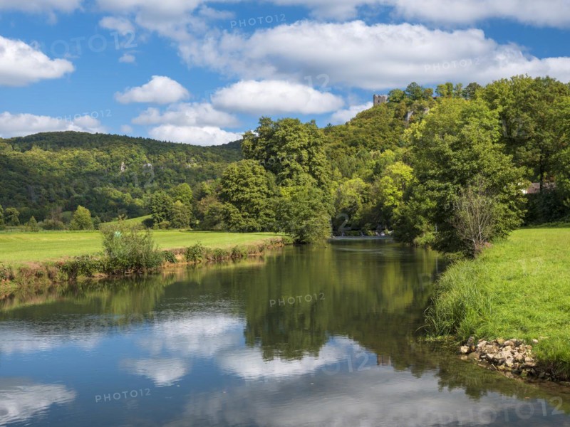 The River Wisent at Neideck Castle, near Ebermannstadt, Franconian Switzerland, Upper Franconia, Bavaria, Germany, Europe