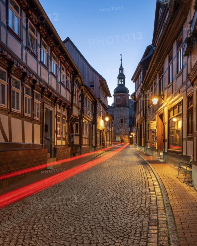Niedergasse with Saigerturm at dusk, half-timbered houses and cobblestones, Stolberg im Harz, Saxony-Anhalt, Germany, Europe