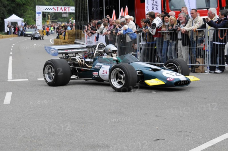 A modern Formula 1 car during a demonstration on a temporary race track, SOLITUDE REVIVAL 2011, Stuttgart, Baden-Wuerttemberg, Germany, Europe