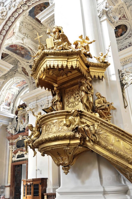 St Stephen's Cathedral, Passau, Golden baroque pulpit with angel sculptures and rich decorations, Passau, Bavaria, Germany, Europe